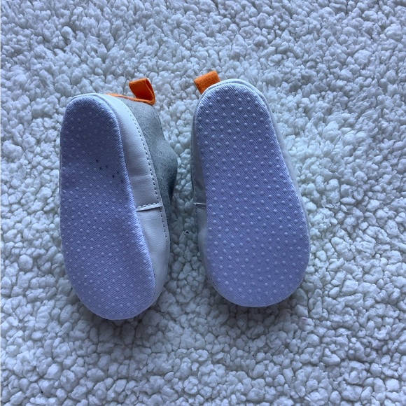 Baby Mode Shoes With Eyes On Side And Orange Fake Laces 3-6M - Picture 5 of 6